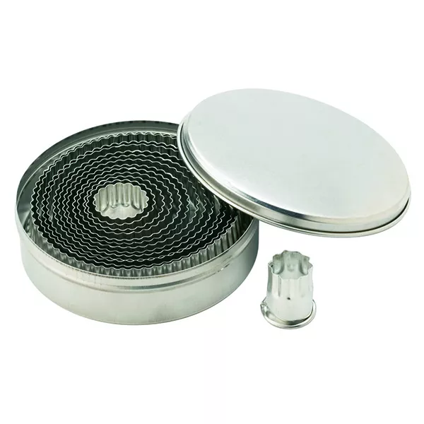 SET 14 pcs. ROUND CUTTERS FESTONATED IN TIN VARIOUS SIZES